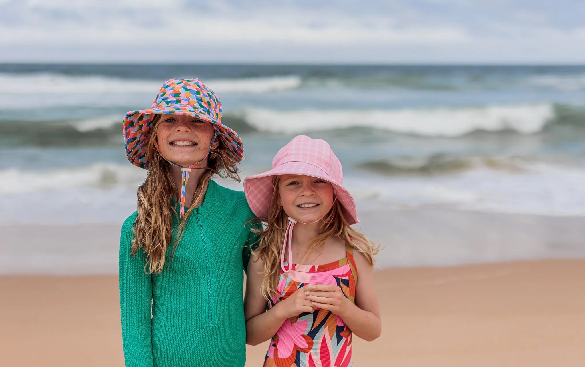 Art Fun Wide Brim Swim Hat