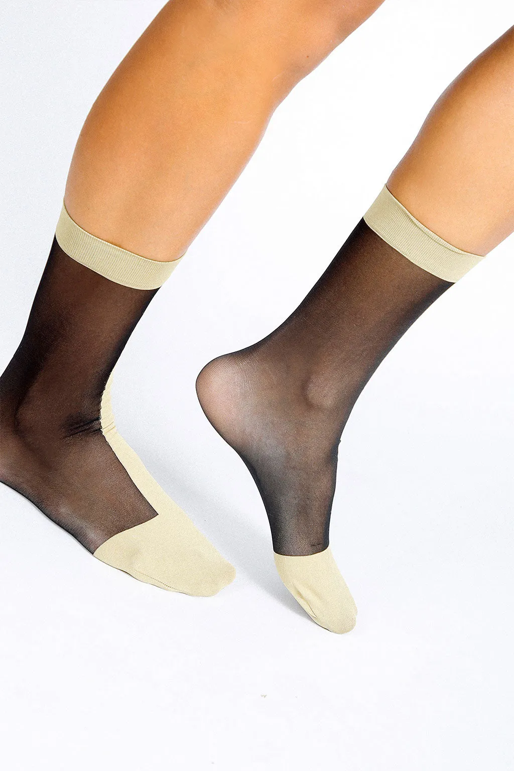 Dual Color Block Nylon Ankle Sock