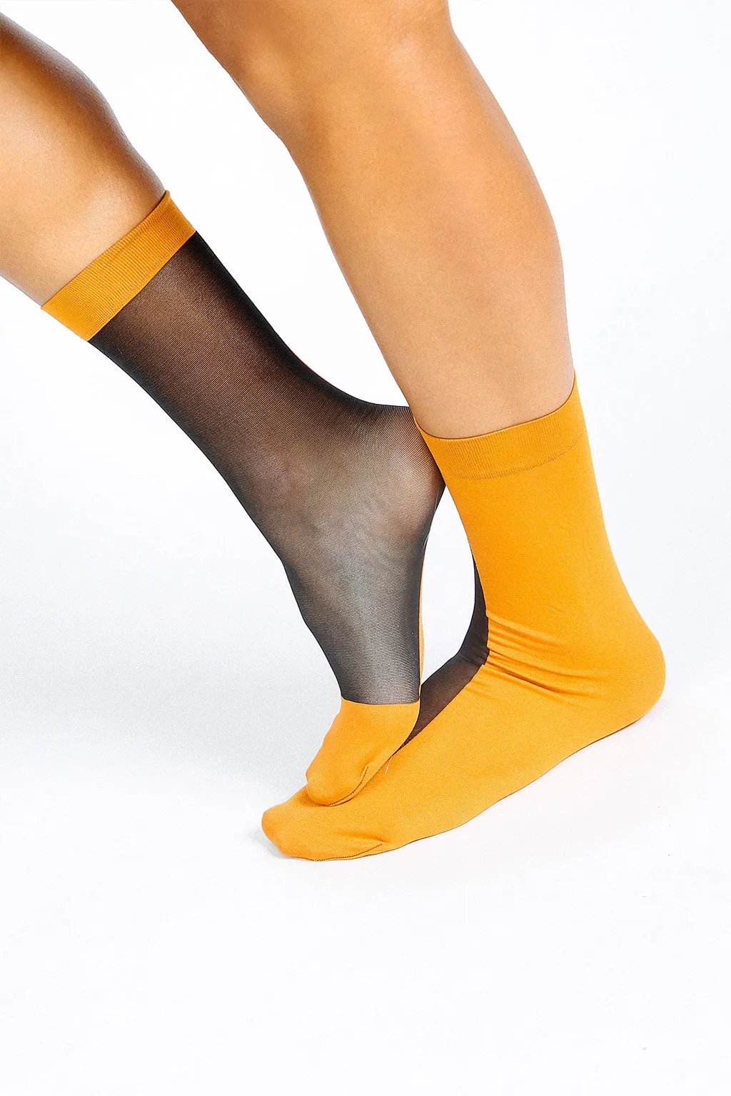 Dual Color Block Nylon Ankle Sock