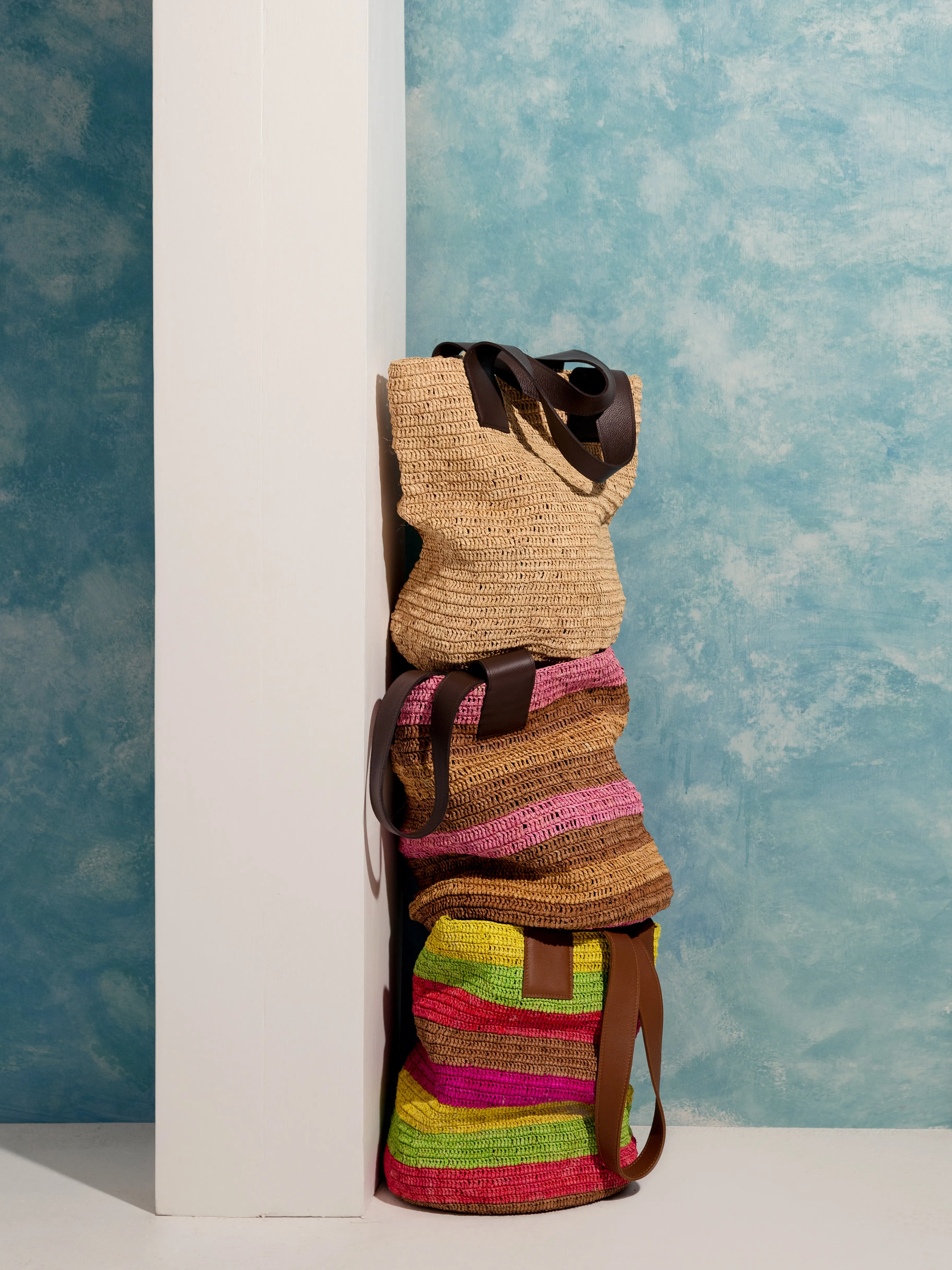 “El viajero” Soft And Flexible Woven Straw Bag