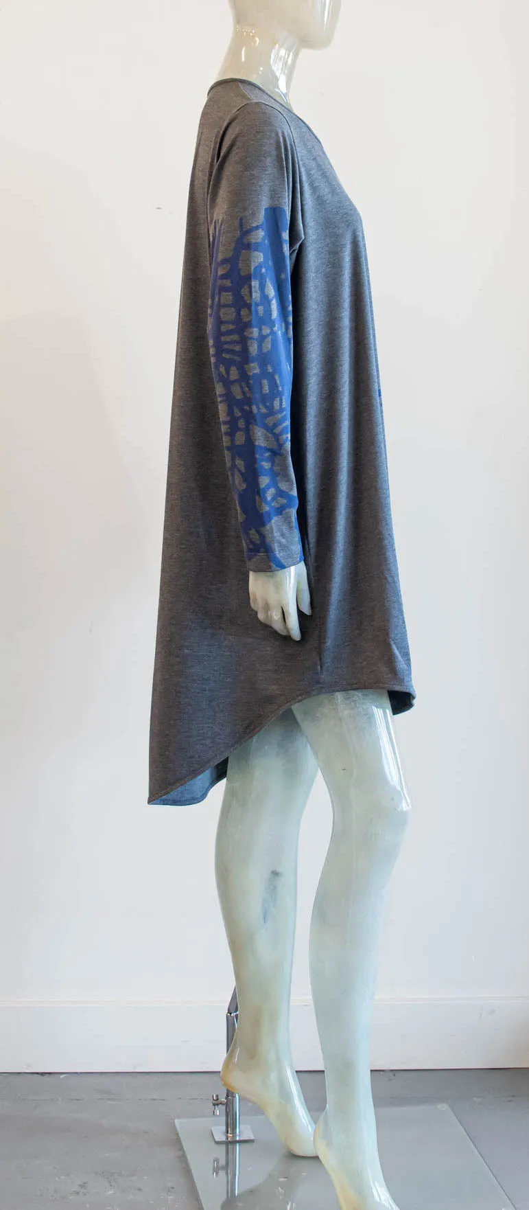 Moyuru Tunic Graphic Print Dress