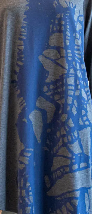 Moyuru Tunic Graphic Print Dress