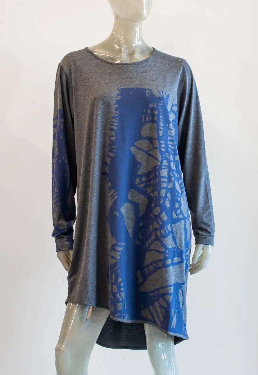 Moyuru Tunic Graphic Print Dress